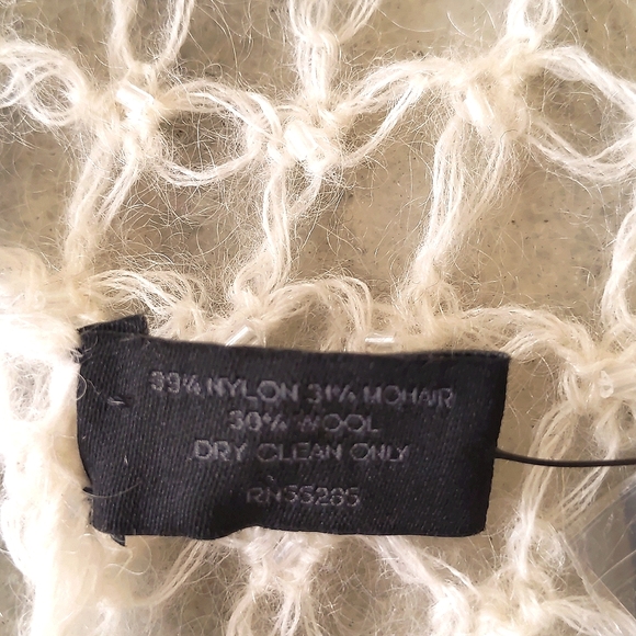NWT. Express Woman's Mohair/Wool blended crochet scarf with beads. - Picture 5 of 5